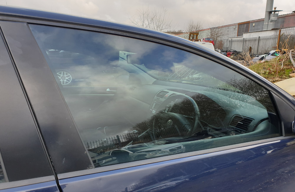 VW Golf Match TDI Door window glass driver side front